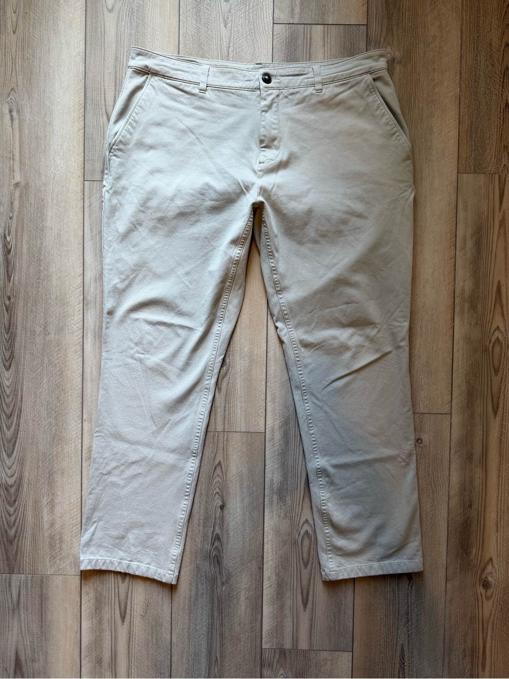 Muggy Teddys Classic Chinos Light Khaki Men’s Size 38” x 30”